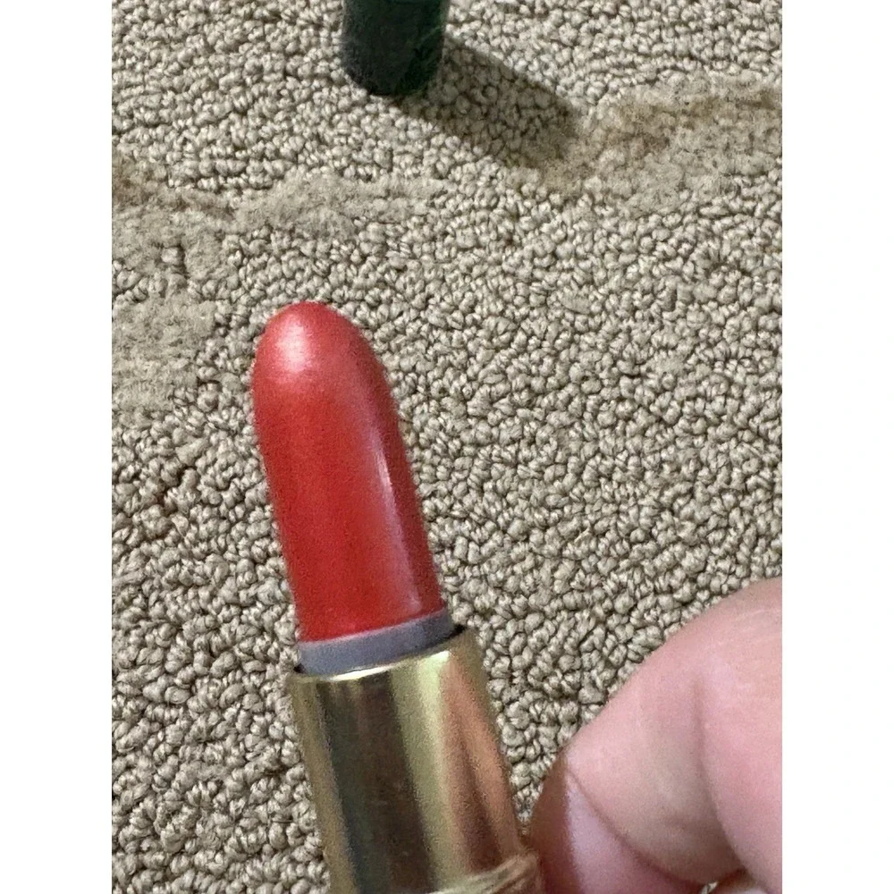 Revlon Moon Drops Frost Lipstick RADIANT FLAME‎ 46 Coral/red as Pictured Rare!